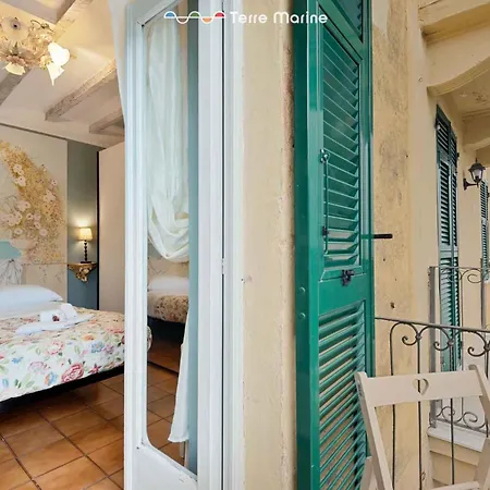 Апартаменты La Petite